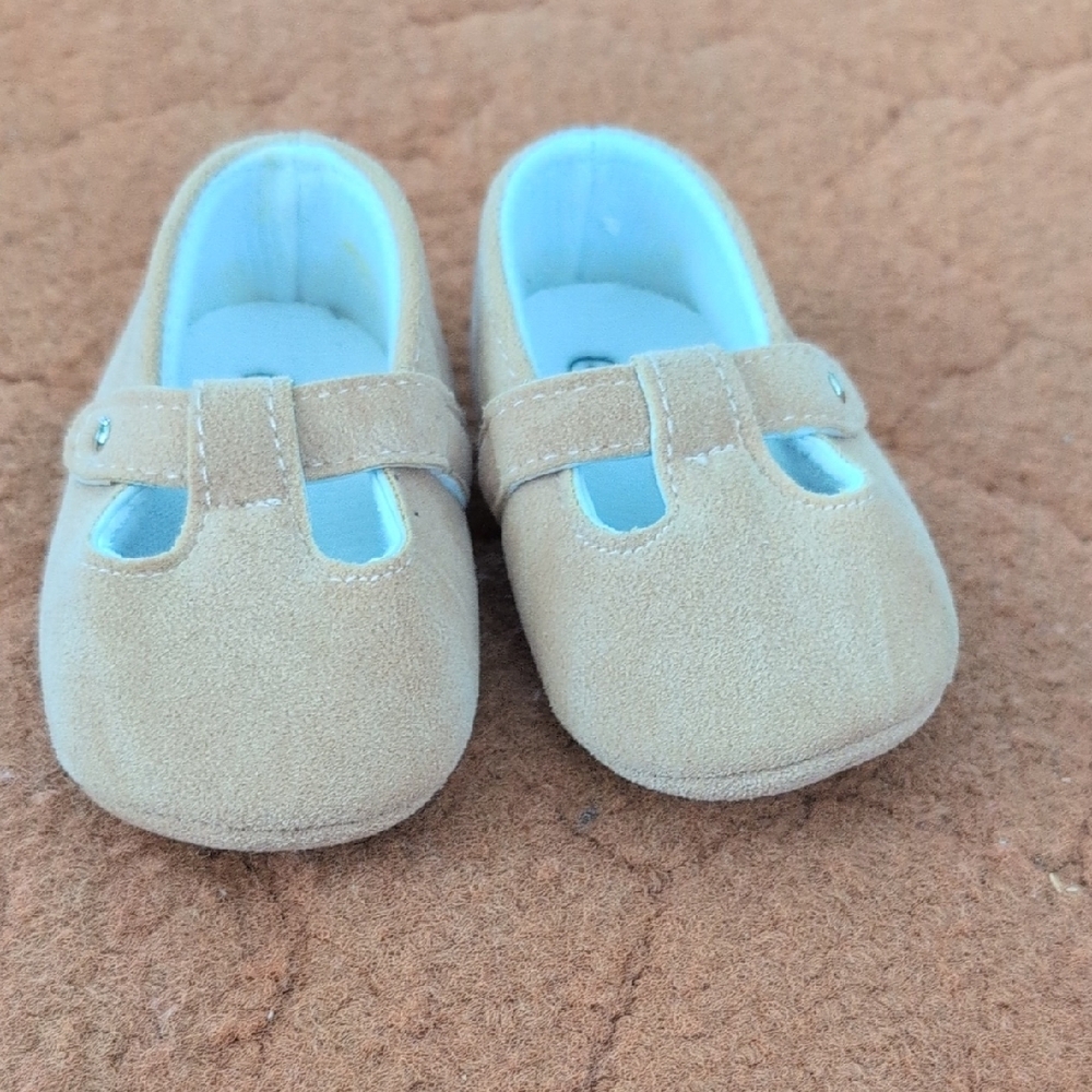 Tan Kids Shoes Size 1 - Never Worn